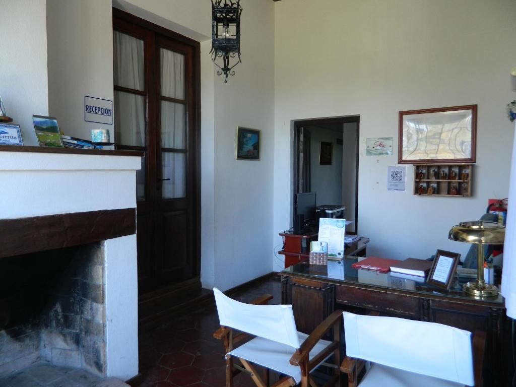 Hostal El Cerrito San Lorenzo San Lorenzo  Εξωτερικό φωτογραφία